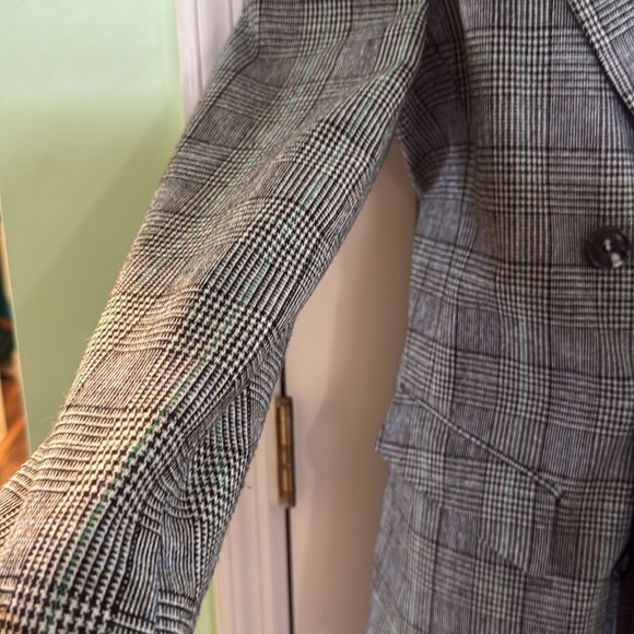 E.H. Woods Vintage Gray Herringbone Double-Breasted Blazer and Skirt Set Size 12 - Picture 5 of 12